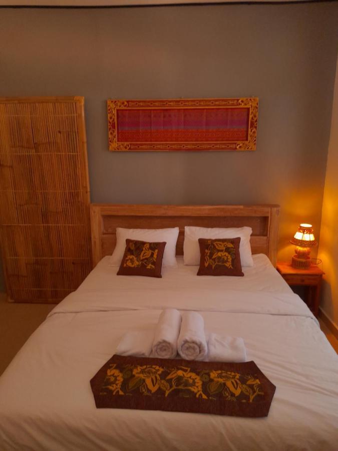 Yastra Yana Homestay Ubud Esterno foto