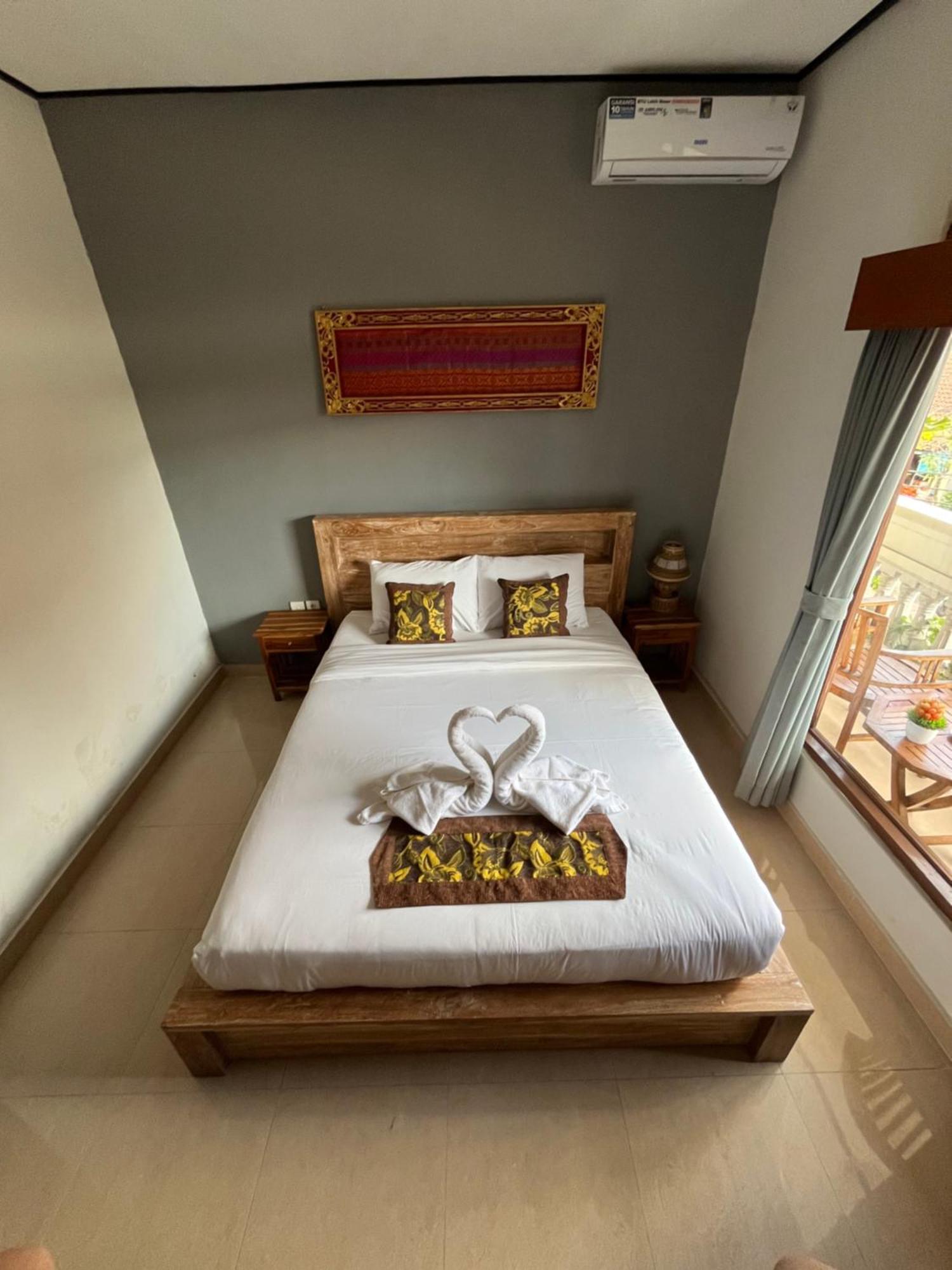 Yastra Yana Homestay Ubud Esterno foto