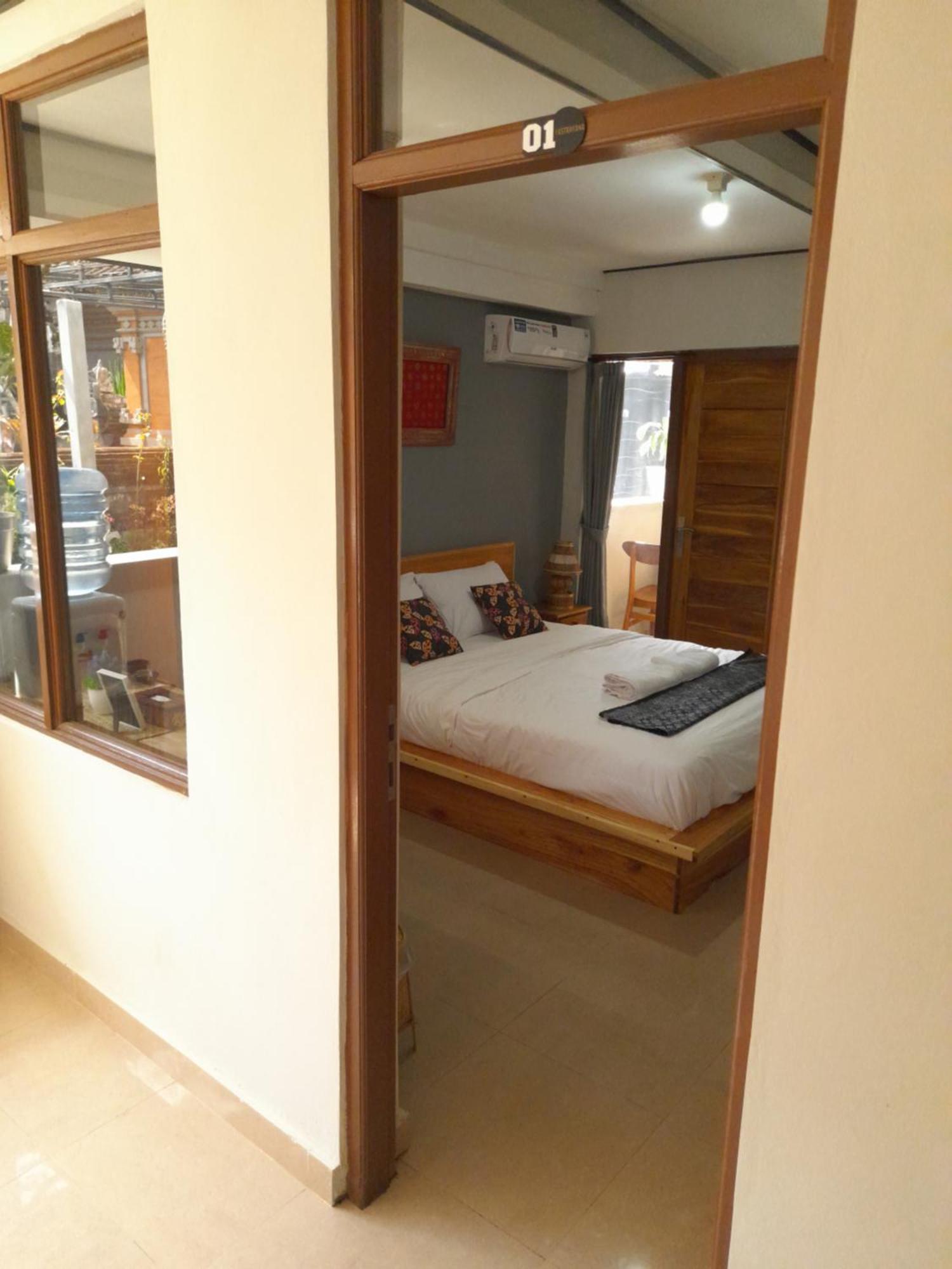 Yastra Yana Homestay Ubud Esterno foto