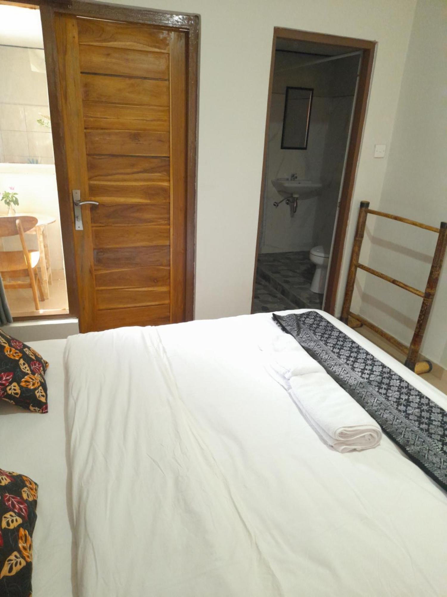 Yastra Yana Homestay Ubud Esterno foto